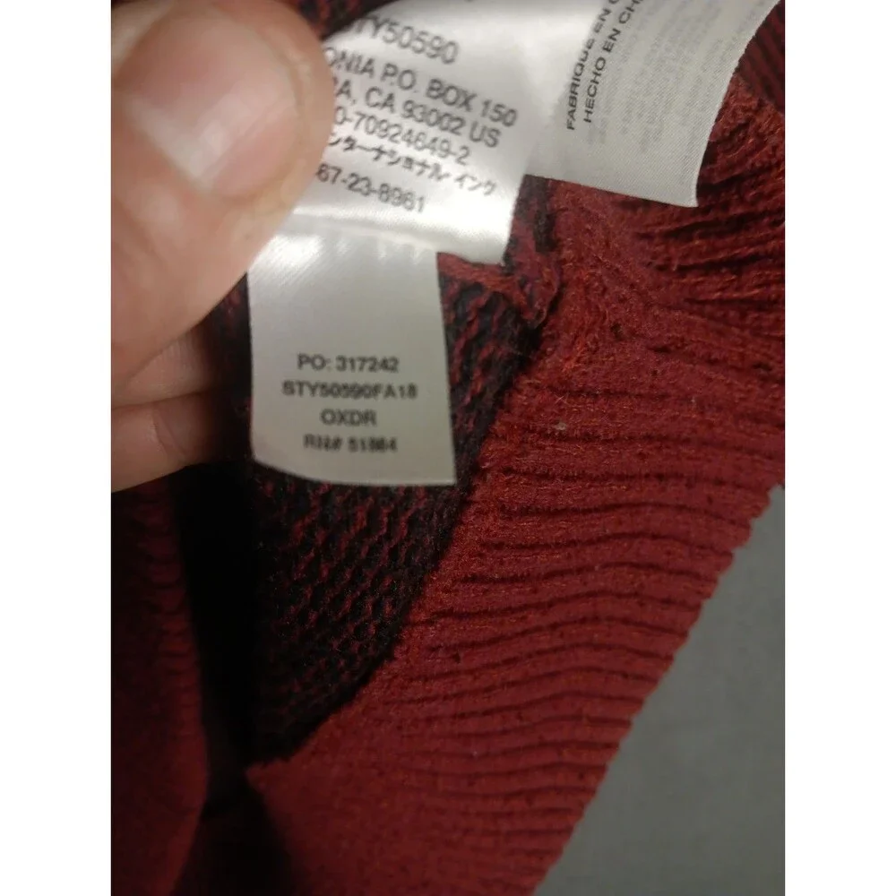 Patagonia men red